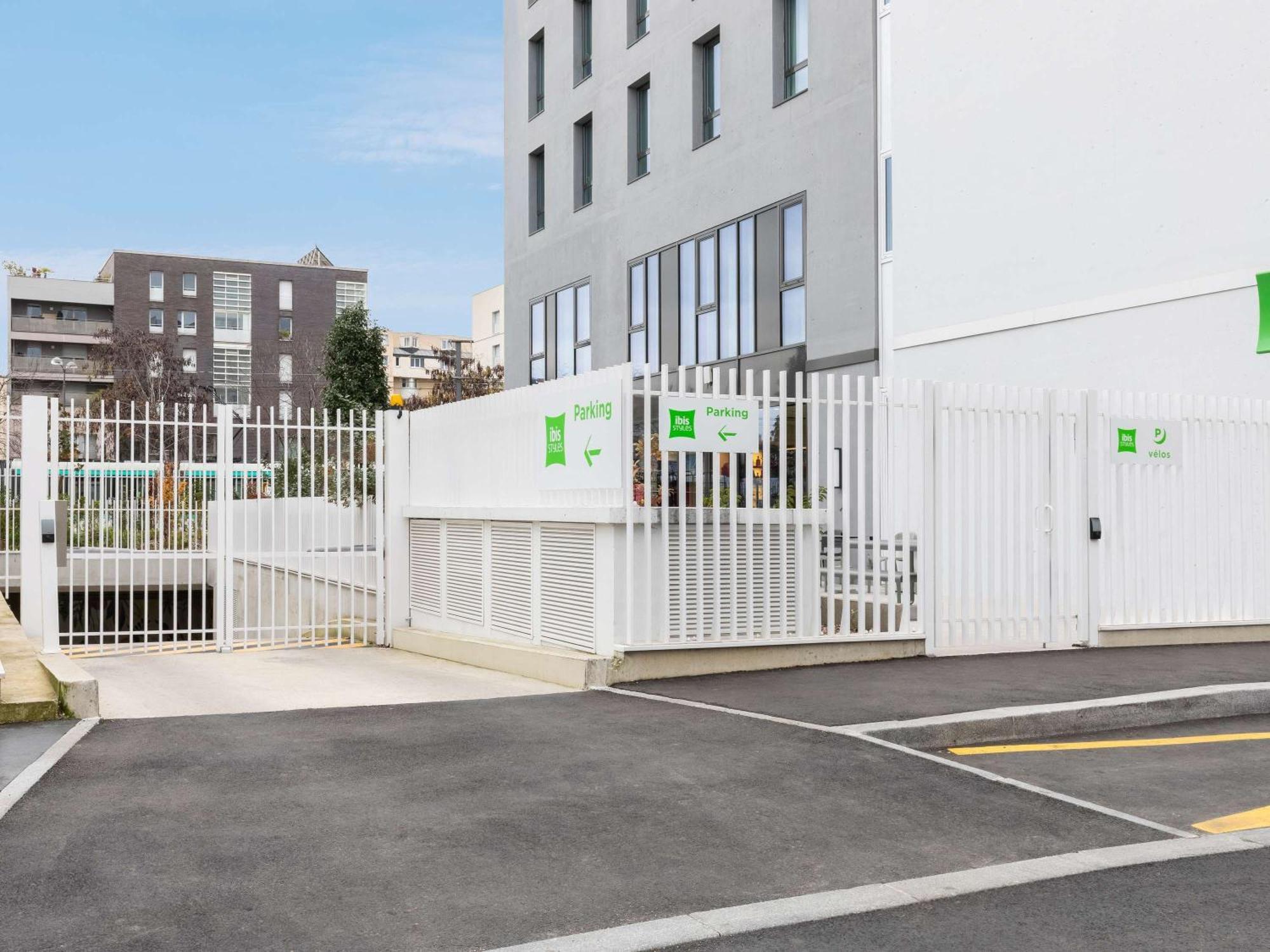 Ibis Styles Bezons Paris La Defense Hotell Exteriör bild